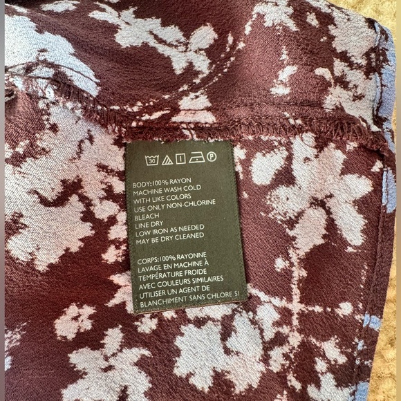 Silence + Noise Floral Top - Picture 4 of 5